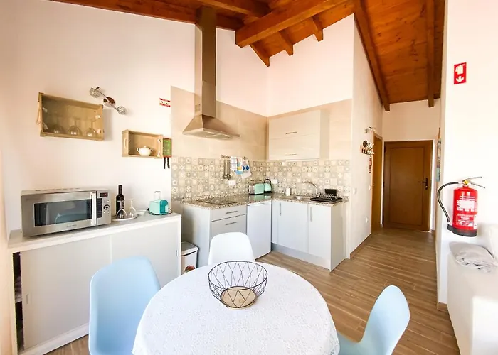 Casa Do Sapateiro - No Centro Histórico De * Aljezur