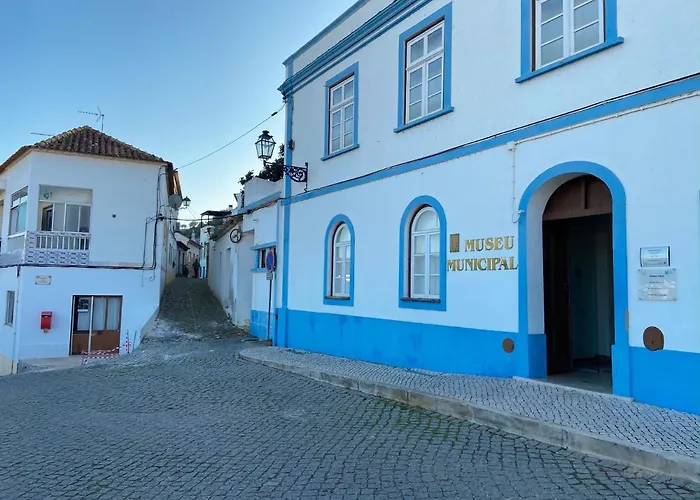 Casa Do Sapateiro - No Centro Histórico De Сasa de vacaciones Aljezur
