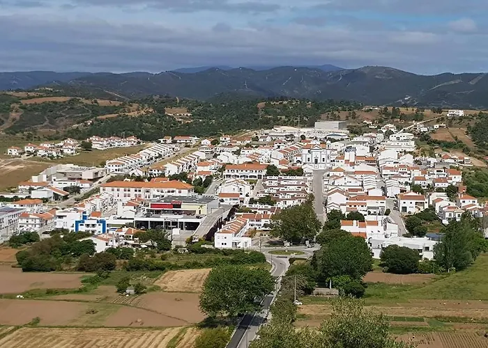Casa Do Sapateiro - No Centro Histórico De Сasa de vacaciones Aljezur